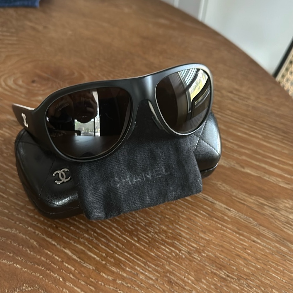 ****SOLD****Chanel 6050 1478/S8 58016 130 3P Sunglasses